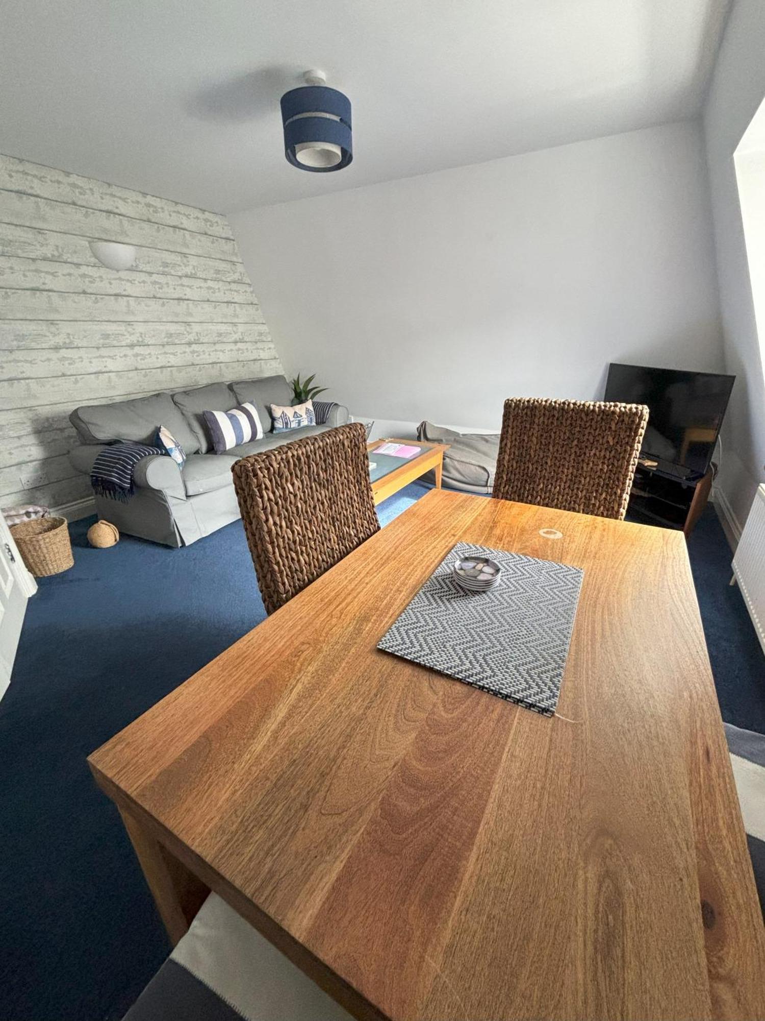 The Beach House Holiday Apartments Eastbourne Exterior foto